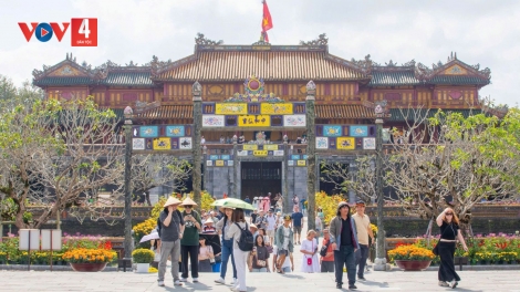 HUẾ HƠNH DEH LÂH 348 R’BHÂU CHU TA MOOI TƯƠC LA LÊY COH 6 T’NGAY TẾT