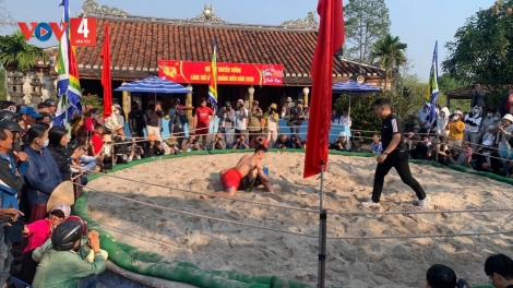 HUẾ: BHUI HAR BHIỆC BHAN TR’CỌOP ĐHỊ VEL THỦ LỄ TƠỢP C’MOO