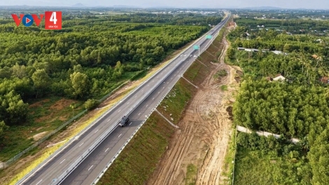 ĐOỌNG XE LƯƠT C’NĂT C’LÂNG LƯƠT ĐƠƠH QUẢNG NGÃI – HOÀI NHƠN TƠỢ 11 GIỜ T’NGAY 12/2