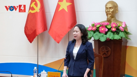 CĂH CHOOM ĐƠC C’NẶT BH’RỢ N’ĐOO CRÊÊ TA BHRỢ K’ZIH, TA BHUCH