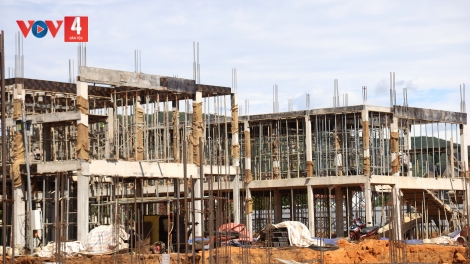 QUẢNG NGÃI T’BHLÂNG PA ĐƠƠH BHRỢ PA DƯR TRƯỜNG BÂC CÂP 