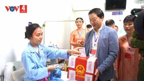 HUẾ: BẤC MA NƯIH XOỌC PA DƯAH CA AY NĂC TỰ A ĐAY TING T'MOỌT PHIẾU BẦU CỬ