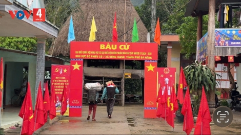 ZR’LỤ DA DING CA COONG ĐÀ NẴNG BHUI HAR T’NGAY BHIỆC BHAN ÂNG PAZÊNG ĐHANUÔR