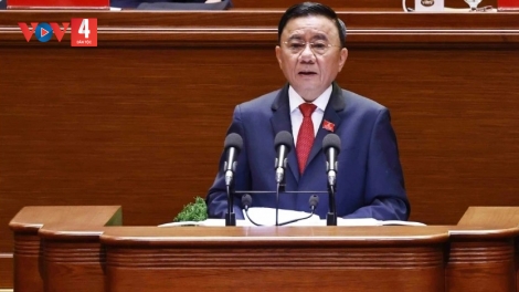 BỘ CHÍNH TRỊ TA ĐANG MOON PRÁ XAY OOY CÁN BỘ NĂC PR’ĐƯƠI PA CHÂNG LÊY ĐOỌNG RA PẶ CÁN BỘ PA BHRỢ