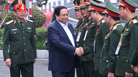 THỦ TƯỚNG PHẠM MINH CHÍNH K’ĐHƠỢNG XAY G’LUH BHRỢ BHIÊC OOY PA DƯR CÔNG NGHIỆP QUỐC PHÒNG