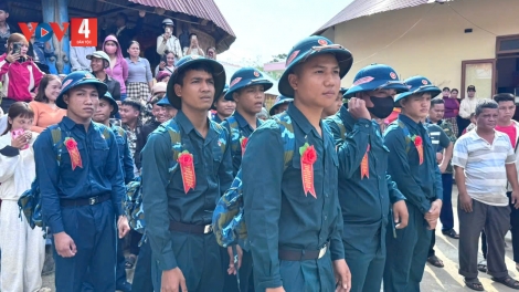 BẾN HIÊN: LƯM ĐHA ĐHÂM LƯỚT BỘ ĐỘI C’MOO 2026