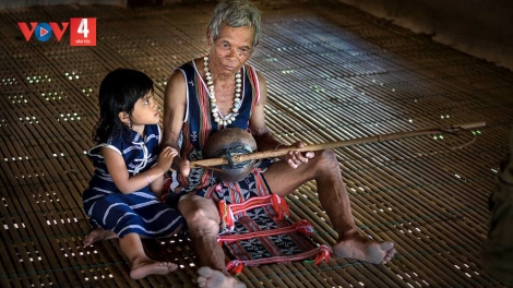 T'RUIH PA XUL P'RÁ CƠ TU CHỦ NHẬT T'NGAY 19-4