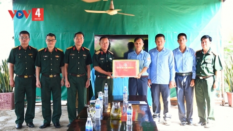 BH’CỘ BỘ TƯ LỆNH QUÂN KHU 5 LƯM, HƠNH DEH TẾT TY CHOL CHNAM THMEY ĐHỊ CAMPUCHIA