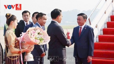 THƯỜNG TRỰC BAN BÍ THƯ TRẦN CẨM TÚ TƯỚC VIÊNG CHĂN, TƠỢP LƯM K’TIẾC K’RUUNG LÀO