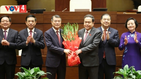 QUỐC HỘI PHÊ CHUẨN 6 PHÓ THỦ TƯỚNG LÂNG PAZÊNG BỘ TRƯỞNG, TRƯỞNG NGÀNH