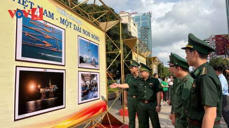 TRIỂN LÃM “TP.HCM VANG MÃI KHÚC KHẢI HOÀN” HƠNH DEH 51 C’MOO PAZUM K’TIẾC K’RUUNG