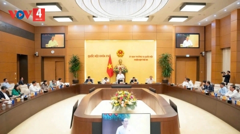 UỶ BAN THƯỜNG VỤ QUỐC HỘI HỌP G’LUH 2 PR’HỌP TR’NƠƠP