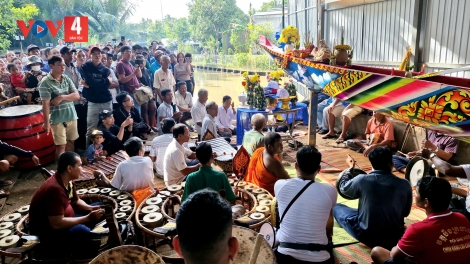 CHÙA KHMER ĐHỊ ĐOÀN KẾT, ZƯ LÊY LÂNG PA DƯR CHR’NĂP VĂN HÓA ÂNG ĐHANUÔR