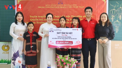 ĐÀ NẴNG: XAY TRUIH PHÁP LUẬT OOY QUYỀN P’NIÊN K’TỨI ĐOỌNG HA HỌC SINH CƠ TU