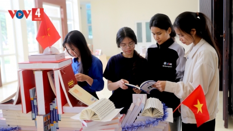 ĐẮK LẮK CHR’VA VĂN HOÁ ĐỌC TƠỢ PAZÊNG T’CLĂH SÁCH XAY TRUIH OOY AVA HỒ