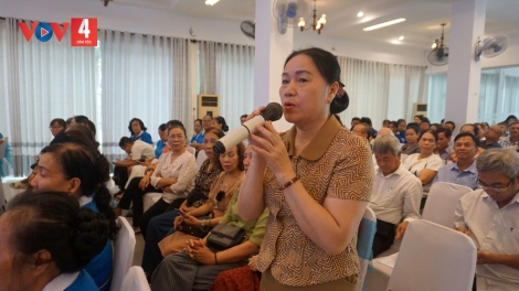 HUẾ: ĐHANUÔR TA ĐANG MOON BHR’LẬ PA LIÊM ĐHR’NĂNG BING XIÊN COH C’LÂNG, PA DƯR RAU LIÊM CHOOM ÂNG ĐÔ THỊ