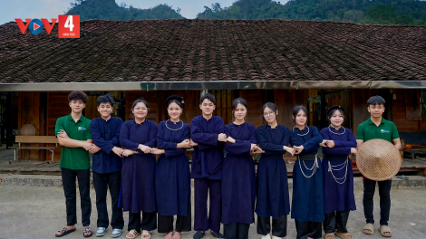Người Tày trẻ đánh thức tiếng mẹ đẻ