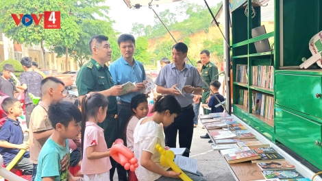 Ngày hội đọc sách cho trẻ em vùng biên giới