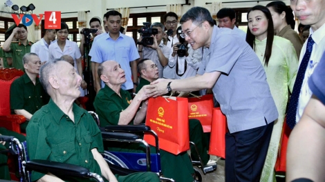 THỦ TƯỚNG LÊ MINH HƯNG LƯM, CHER ĐOỌNG PR’HÊL ĐHỊ TRUNG TÂM ĐIỀU DƯỠNG THƯƠNG BINH KIM BẢNG
