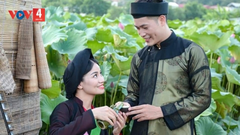 THUYỀN MỞ LÁI CHÈO (Quan họ lời cổ)