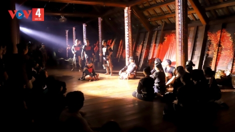 PA GLUH P’CĂH SÂN KHẤU LÊY CHA MÊÊT “NHÀ DÀI SHOW”, ĐƠƠNG VĂN HOÁ Ê ĐÊ VAIH PR’ĐƯƠI DU LỊCH