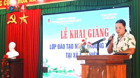 BẾN HIÊN: KHAI GIẢNG BƠR LỚP PA CHOOM BH’RỢ ĐOỌNG HA 70 HỌC VIÊN
