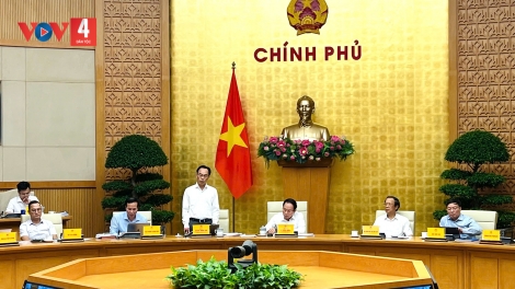 PHÓ THỦ TƯỚNG LÊ TIẾN CHÂU P’TOO MOON BHR’LẬ PA LIÊM ĐHR’NĂNG TA BHÚCH GIÁO VIÊN