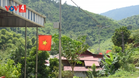 Dựng nhà, nối tình làng nghĩa bản ở Tam Chung