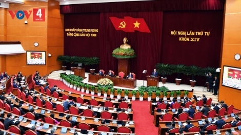 TƠỢP BHRỢ HỘI NGHỊ TRUNG ƯƠNG 4 KHOÁ 14: T’BHÂLNG PA DƯR GDP C’MOO 2027 TƠỢ 10% NĂC A’TÊH