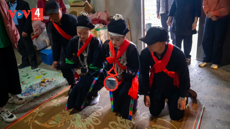 Hát cỏ lẩu - những lời gửi gắm trong đám cưới người Nùng