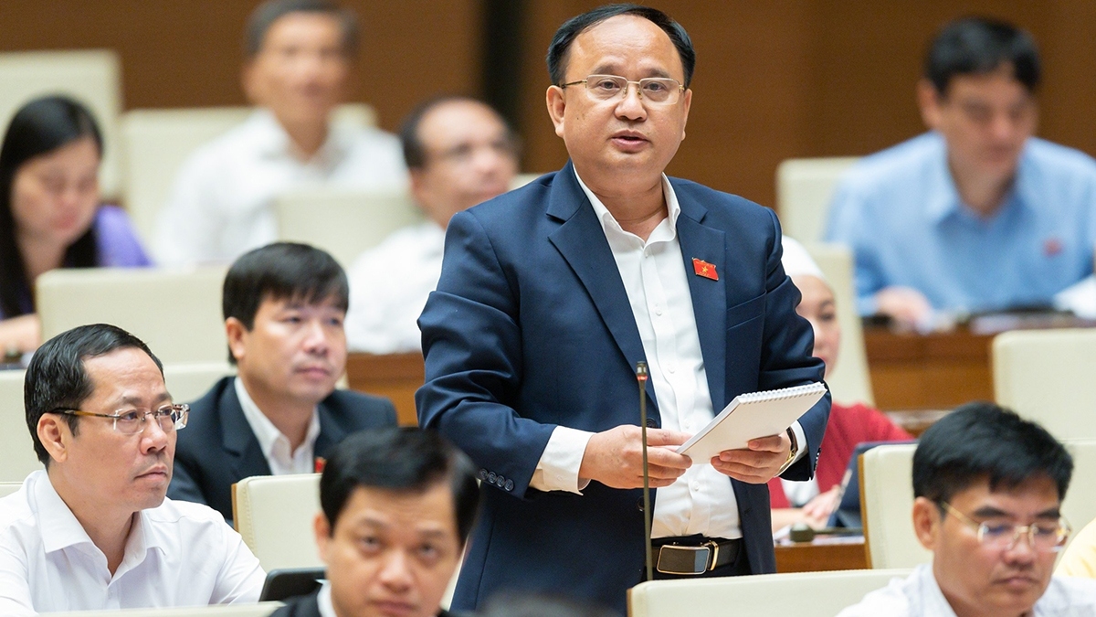 Đại biểu Quốc hội thảo luận về kết quả giám sát thực hành tiết kiệm, chống lãng phí