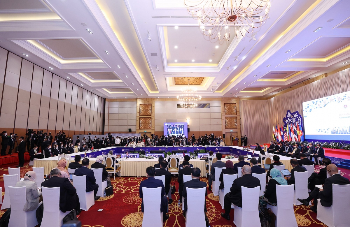 
Tâ tá hneăng hôp