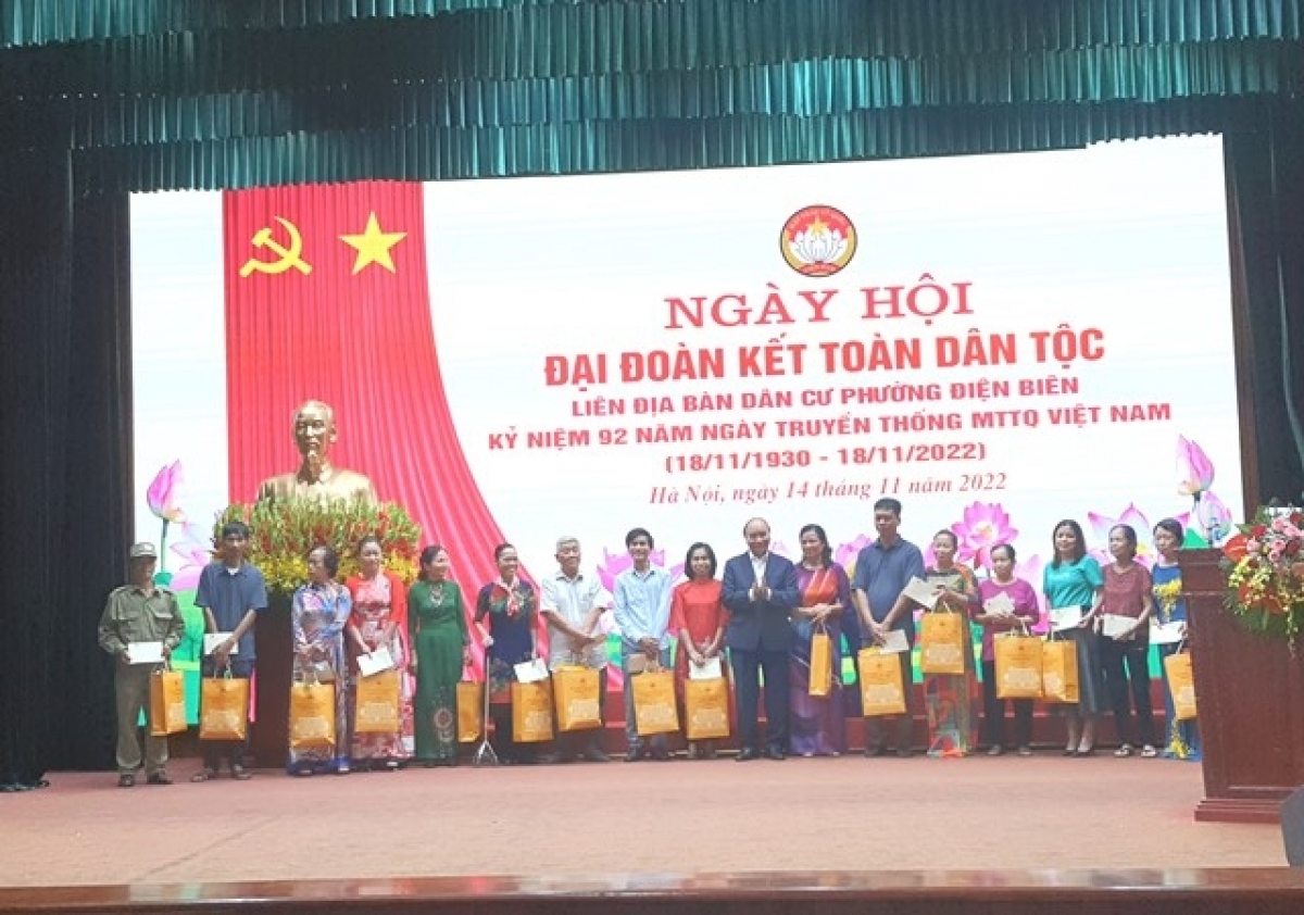 Củ tịc lơgar ồng Nguyễn Xuân Phúc pà phan ală hìu nhă gơtìp kal ke in