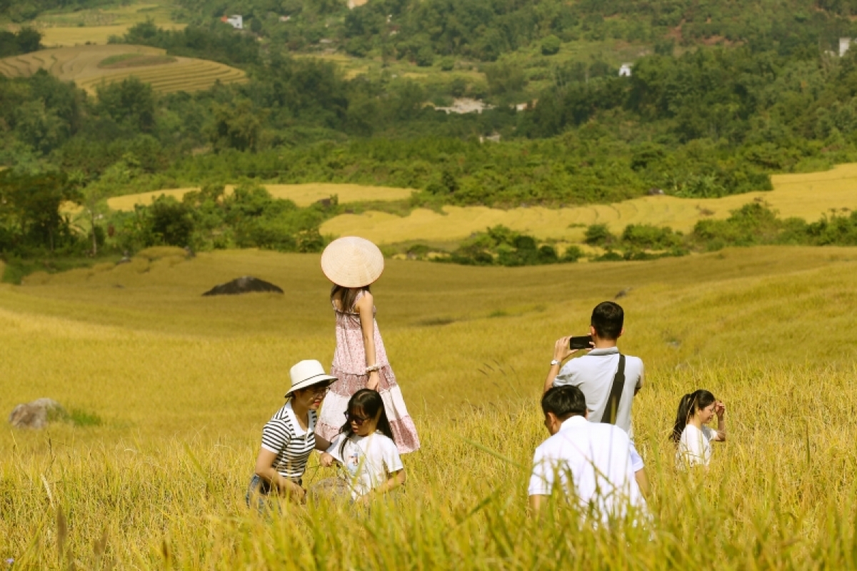 Những thửa ruộng bậc thang là nơi du khách lưu lại những bức ảnh đẹp