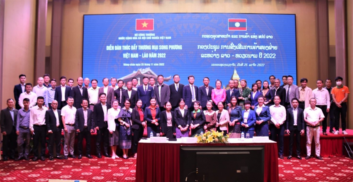 
Tang măt dôm anih jang vei lăng teh đak kŭm hăm lơ bơngai mơdro sa 2 teh đak Việt Nam păng Lào vang hop akŏm