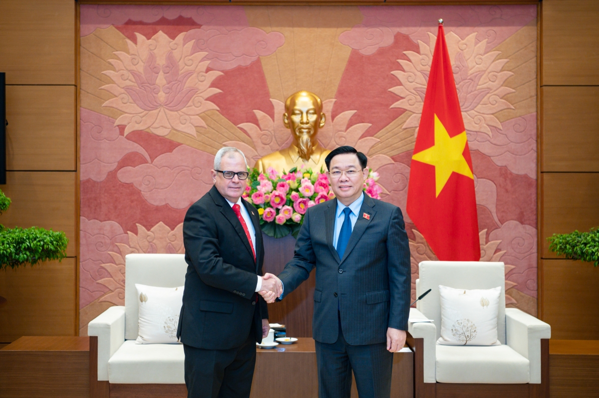 
Khua git gai wai lăng pơ ala mơnuih ƀôn sang dêh čar ta tŭ jum Khua čih pioh Khua pơ ala mơnuih ƀôn sang hăng Khul pơ ala kơnuk kơna Cuba