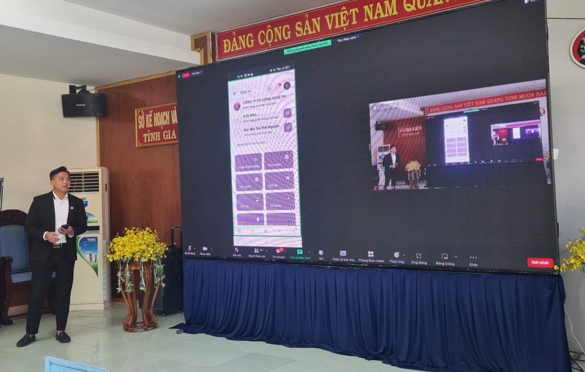 Pơrjum yal bè ờ uă broă tam gơl sồ (rùp: Nguyễn Thảo)