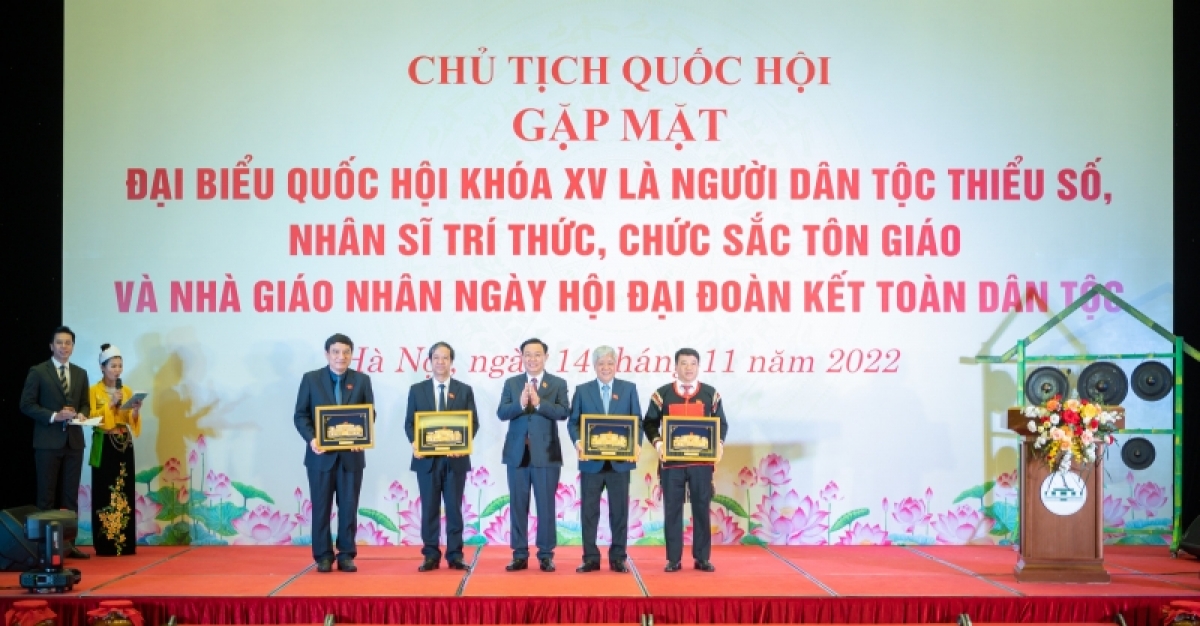 
Củ tịc Quôk hội tìp mat Kwang bàng Quôk hội là cau kòn cau, cau duh broă yàng mờ cau pơgru