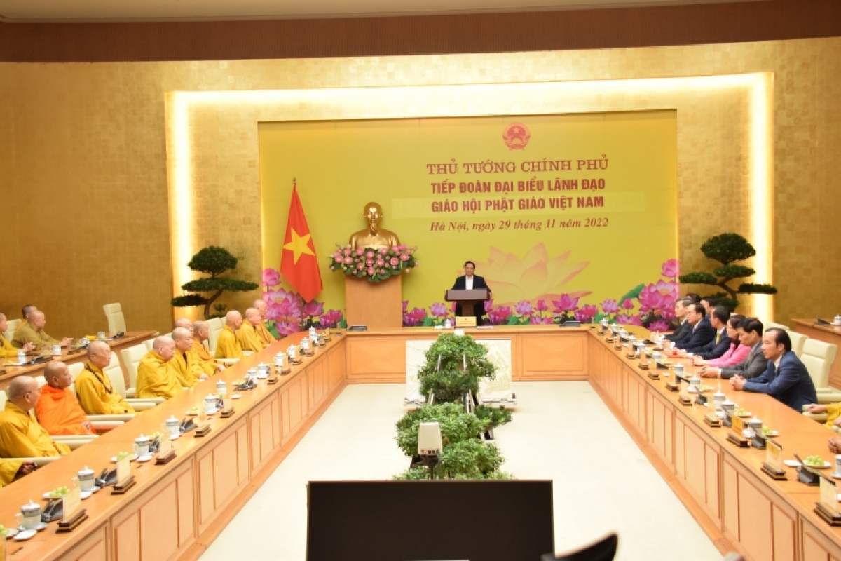 
Thủ tướng Phạm Minh Chính sơng khŭl vei lăng Lui Phât Việt Nam