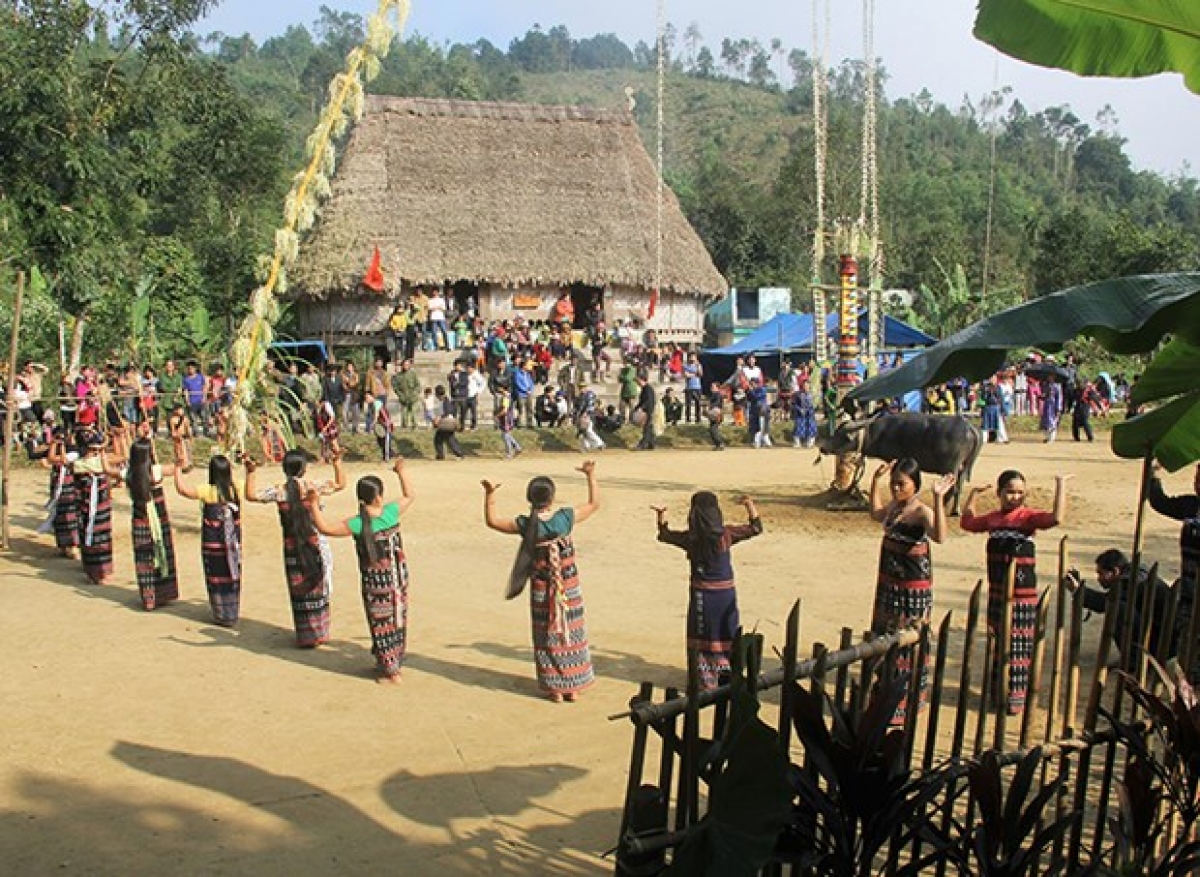 Palei du lịch bhap bini Bhơ Hôồng di tỉnh Quảng Nam