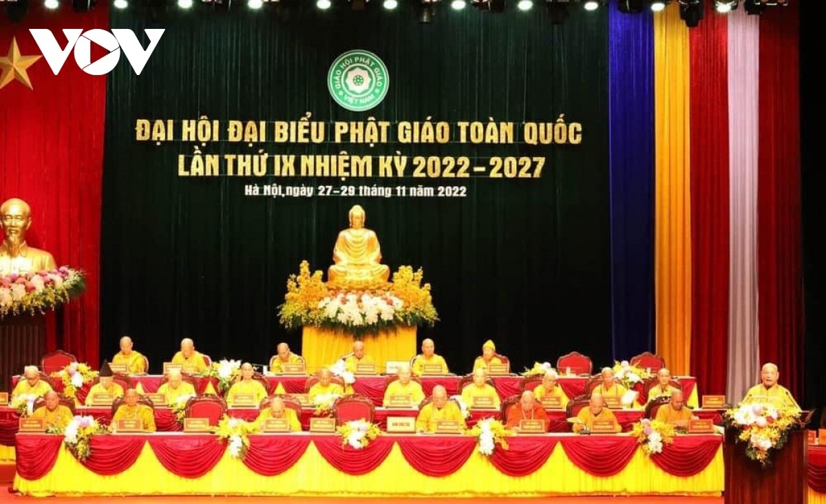 
Rim bơngai tang măt pơgơ̆r hop akŏm hmŏ ăn Pơm lêh Hop akŏm Khul lui Phật lơ̆m tĕh đak ‘măng mă IX.