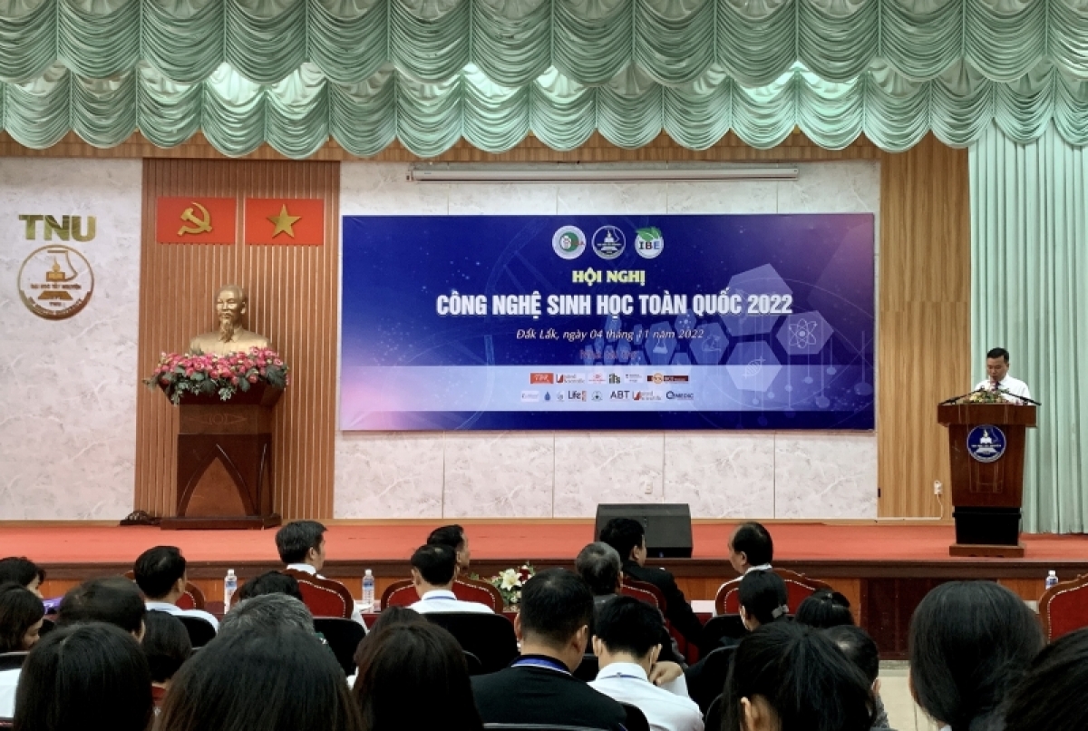 
Đơ đam anih jơnum