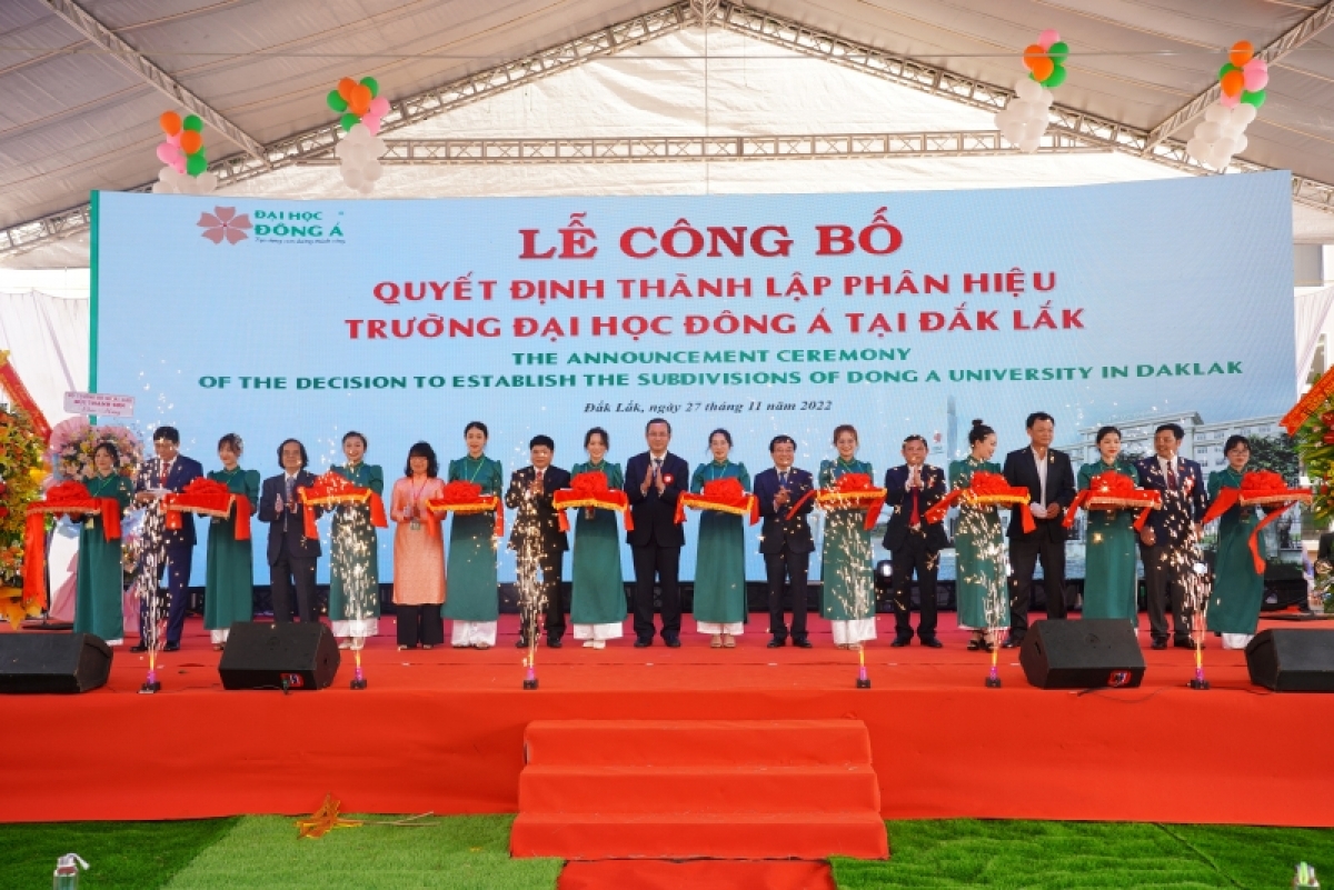 Ală kwang bàng koh ƀăng rôn sơn đờm lơh hìu bơsram