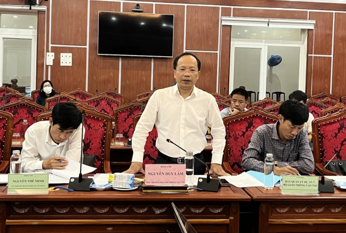 
Phŏ Kơ dră tơm vei lăng trong nơ năm Nguyễn Duy Lâm bơ̆ jang hăm Dơ nŏ anih vei lăng kon pơ lei dêh char Phú Yên.