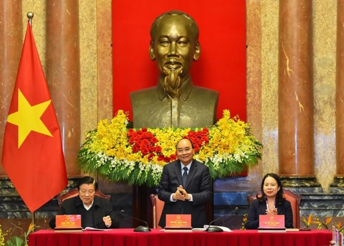 
Củ tịc lơgar tìp măt ală kwang bàng jak chài, cau khoa học mờ ală kwang bàng tàm mpồl tus bal bơt bơtàu rơndap broă lơh