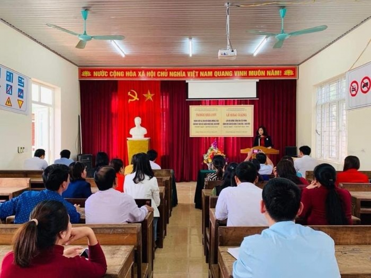 
Lăm hŏk pơtho nơ̆r Mông ăn 150 kang ƀô̆ vei lăng pơtho pơhrăm păng bơngai pơtho tơ̆ apŭng Tương Dương păng Quế Phong (iŏk đơ̆ng mạng)