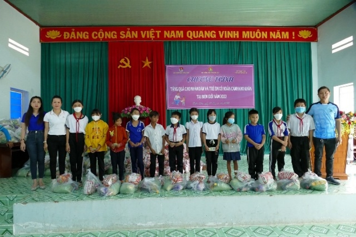  Kơnhoàl Buôn Đôn neh hòi jà tă pơgồp uă priă jền bơh mpồl bơtiàn nàng dong kờl kơnòm bơsram