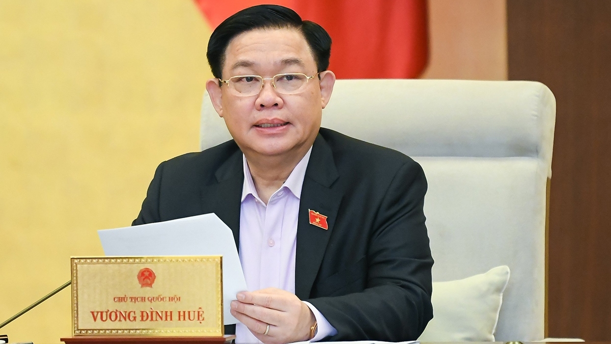 Khua git gai pơ ala mơnuih ƀôn sang dêh čar ơi Vương Đình Huệ git gai jơnum