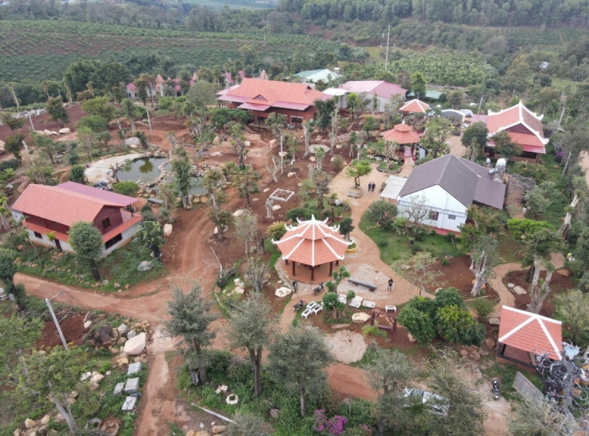 
Ơi Lê Sỹ Đại man pơdong soh amăng lŏn ngă hmua ƀơi să Gào, plơi prong Pleiku