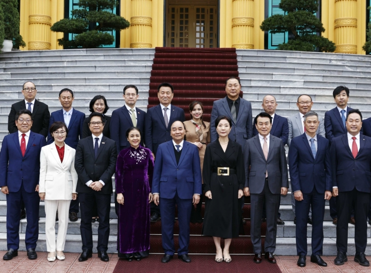 
Kăn xiâm hnê ngăn tơnêi têa trâm mâ mâu khu mơngế Hàn Quốc a Việt Nam